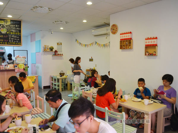 咬咬吐司04-用餐環境II