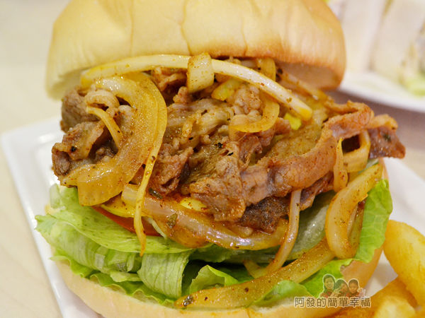 咬咬吐司21-匈牙利牛五花漢堡套餐-漢堡