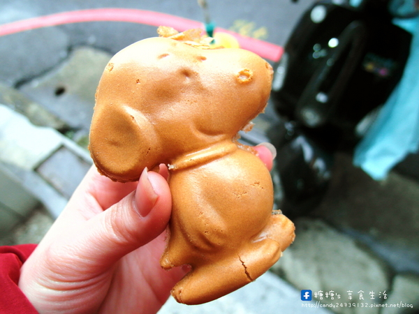 小猴子脆皮雞蛋糕：〖台中│美食〗小猴子脆皮雞蛋糕 ❤ 史奴比、哆啦A夢、喜羊羊、海綿寶寶、喬巴、麵包超人、Hello Kitty、皮卡丘、小小兵雞蛋糕，卡通迷們千萬別錯過!!