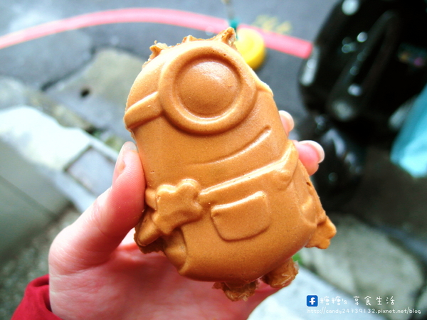 小猴子脆皮雞蛋糕：〖台中│美食〗小猴子脆皮雞蛋糕 ❤ 史奴比、哆啦A夢、喜羊羊、海綿寶寶、喬巴、麵包超人、Hello Kitty、皮卡丘、小小兵雞蛋糕，卡通迷們千萬別錯過!!