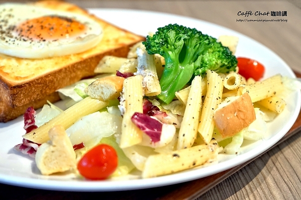 Caffè Chat 咖啡講(南京龍江店)：【捷運南京復興站平價咖啡廳 推薦】 世界評鑑90分以上的好咖啡, 量身烘焙Ｘ評比No. 1 ✿✿ Caffè Chat 咖啡講（南京龍江店）✿✿