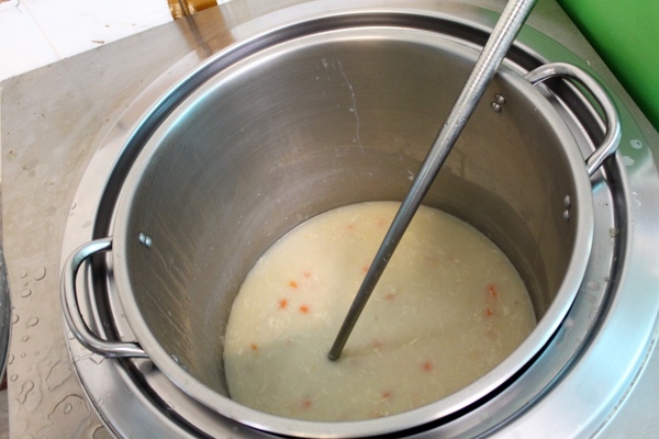 竹之青-牛排部屋：[小資女的午餐日記]台南東區勝利路 便宜份量多 竹之青-牛排部屋