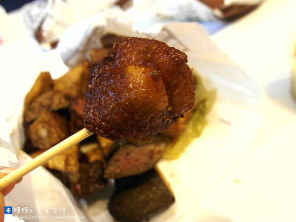 健美先生:〖台中│美食〗健美先生 ❤ 讓人越吃越涮嘴的激炸滷味,配上店家特製醬料及酸菜,美味一級棒!!