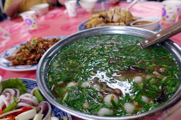 鄉村飲食店：(胖樺食記)桃園龍潭客家菜「鄉村飲食店」，菜餚道地下酒/不收服務費/平價