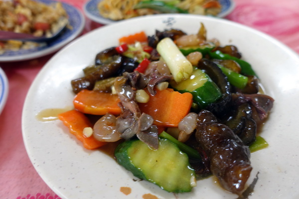 鄉村飲食店：(胖樺食記)桃園龍潭客家菜「鄉村飲食店」，菜餚道地下酒/不收服務費/平價