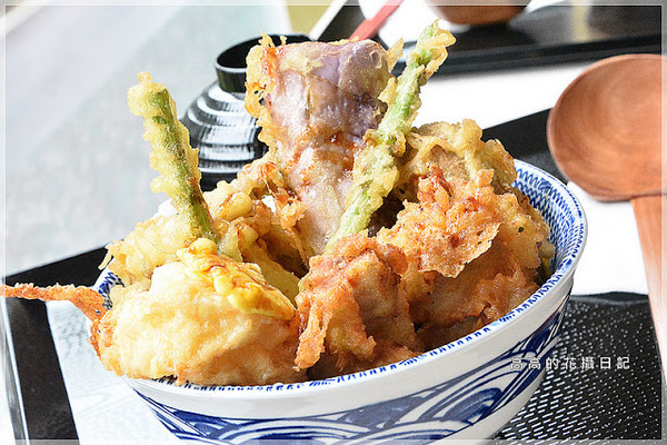 龜一烏龍麵：【高雄】苓雅區。龜一烏龍麵 （陽光大飯店二樓）