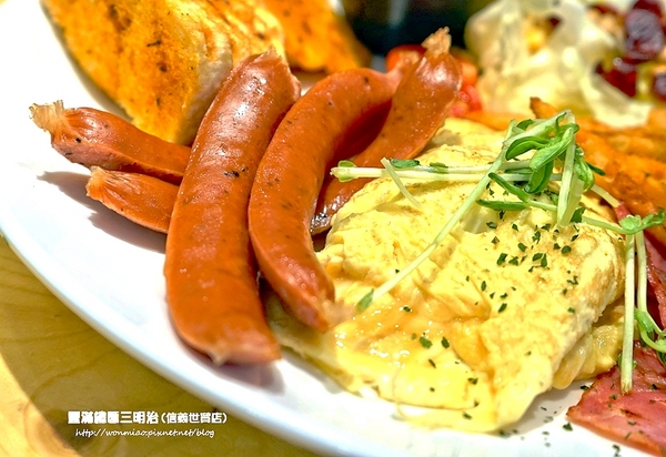 豐滿早午餐(信義世貿店)：【信義早午餐 / 世貿下午茶/ 豐滿三明治】早餐一定要吃得豐盛！ ✿✿ 豐滿總匯三明治(信義世貿店) ✿✿