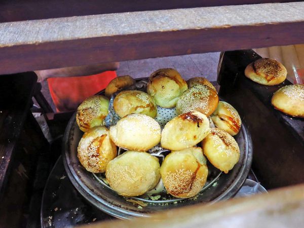 【台北美食】西園路20元胡椒餅-絕無僅有的銅板美食