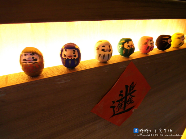 麵屋一龍拉麵專門店:〖台中│美食〗麵屋一龍拉麵專門店 ❤ 獨家青醬拉麵,湯頭濃郁不衝突,還有多汁鮮嫩的唐揚雞腿塊,讓你吮指回味,一吃就愛上他!!