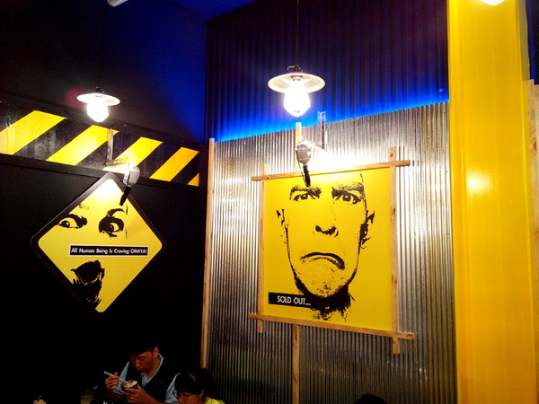 OMAYA春川炒雞(台南東門店)：☆口碑券No.7☆【臺南Ω東區】Omaya春川炒雞（東門店）。享用厚切牛排與辣炒雞排共譜的美味，再來杯萌萌棉花糖泡泡飲