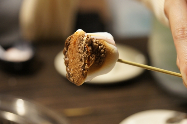 燒肉眾雙和板南店(雙和板南店):(新北。中和區美食) 『燒肉眾-雙和板南店』燒烤吃到飽。三種消費方案,任你挑,保證讓你吃飽飽,肚飽眼皮鬆! 好吃好睡好幸福~