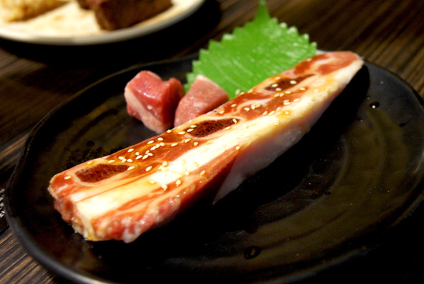 燒肉眾雙和板南店(雙和板南店):(新北。中和區美食) 『燒肉眾-雙和板南店』燒烤吃到飽。三種消費方案,任你挑,保證讓你吃飽飽,肚飽眼皮鬆! 好吃好睡好幸福~