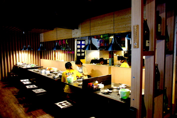 燒肉眾雙和板南店(雙和板南店):(新北。中和區美食) 『燒肉眾-雙和板南店』燒烤吃到飽。三種消費方案,任你挑,保證讓你吃飽飽,肚飽眼皮鬆! 好吃好睡好幸福~