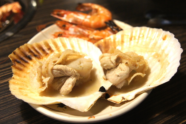 燒肉眾雙和板南店(雙和板南店):(新北。中和區美食) 『燒肉眾-雙和板南店』燒烤吃到飽。三種消費方案,任你挑,保證讓你吃飽飽,肚飽眼皮鬆! 好吃好睡好幸福~