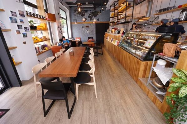 爺茶旅行 GRANDPA SPACE：【台南冷泡茶】【東區】GrandpaTea 爺茶｜從台北南下的店，手作茶飲好解渴～