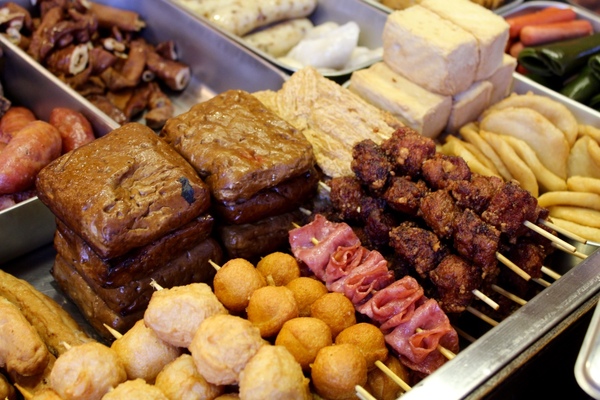 肉皮張滷味(台南忠義店)：[台南]宵夜好夥伴 嘉義老店魯味 代代相傳的好味道 肉皮張魯味