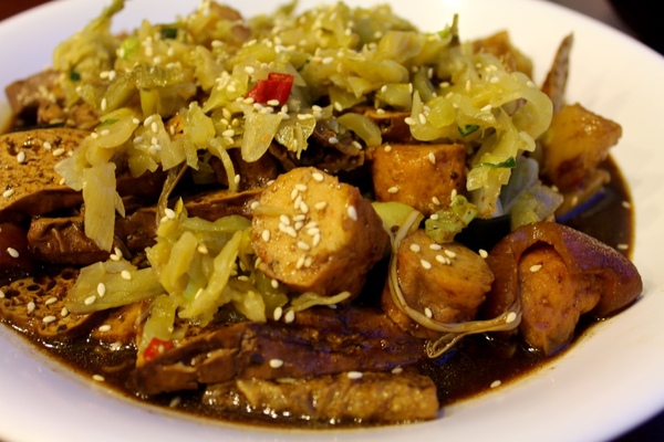 肉皮張滷味(台南忠義店)：[台南]宵夜好夥伴 嘉義老店魯味 代代相傳的好味道 肉皮張魯味