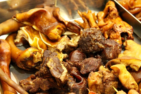 肉皮張滷味(台南忠義店)：[台南]宵夜好夥伴 嘉義老店魯味 代代相傳的好味道 肉皮張魯味