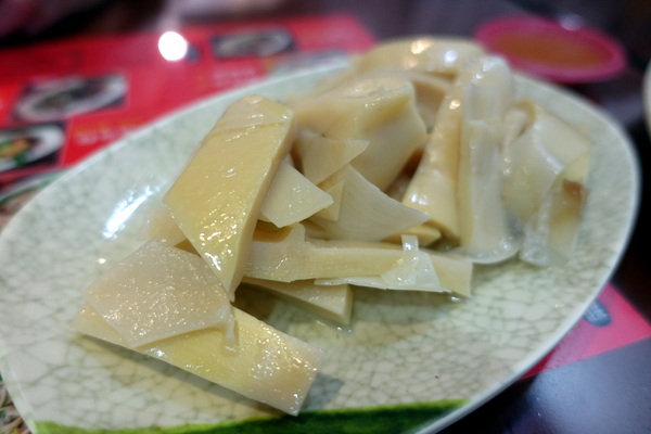 天橋下鵝肉專賣店:(胖樺食記)永和必吃平價小吃「天橋下鵝肉專賣店」,超級好吃的煙燻鵝肉還有各種讓人驚豔的小菜