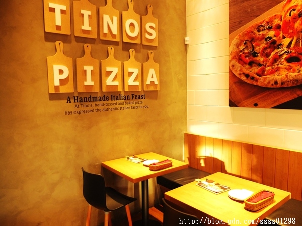 堤諾比薩 Tino's Pizza Café(高雄草衙道店)：【愛評口碑券】堤諾比薩Tino's Pizza/Cafe(高雄草衙道店)。珍奶加比薩的獨特滋味 餅皮一流 義式創意比薩驚奇必吃
