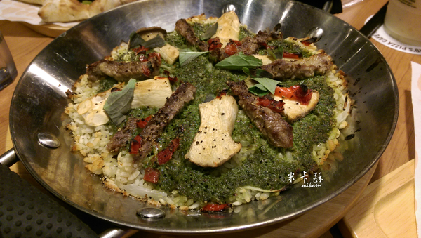 TINO'S PIZZA CAFE 堤諾比薩(高雄草衙道店):【高雄/食﹡前鎮】南臺灣初登場千萬別錯過.珍珠奶茶披薩超吸睛!.TINO'S PIZZA CAFE 堤諾比薩(高雄草衙道店)