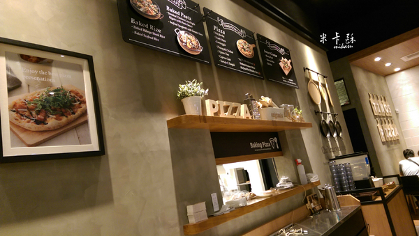 TINO'S PIZZA CAFE 堤諾比薩(高雄草衙道店):【高雄/食﹡前鎮】南臺灣初登場千萬別錯過.珍珠奶茶披薩超吸睛!.TINO'S PIZZA CAFE 堤諾比薩(高雄草衙道店)