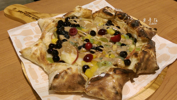 TINO'S PIZZA CAFE 堤諾比薩(高雄草衙道店):【高雄/食﹡前鎮】南臺灣初登場千萬別錯過.珍珠奶茶披薩超吸睛!.TINO'S PIZZA CAFE 堤諾比薩(高雄草衙道店)