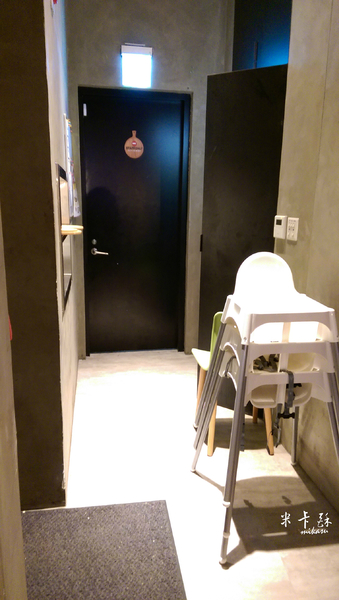 TINO'S PIZZA CAFE 堤諾比薩(高雄草衙道店):【高雄/食﹡前鎮】南臺灣初登場千萬別錯過.珍珠奶茶披薩超吸睛!.TINO'S PIZZA CAFE 堤諾比薩(高雄草衙道店)