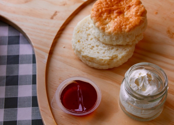 Daisy's Tearoom：[台南]正統英式下午茶 超厲害的司康與布朗尼  Daisy's Tearoom