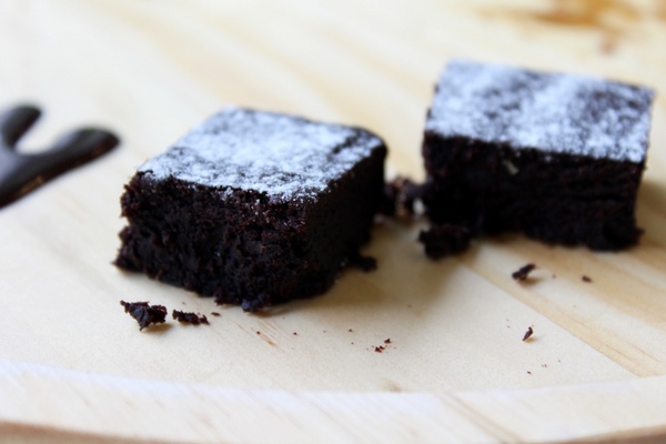 Daisy's Tearoom：[台南]正統英式下午茶 超厲害的司康與布朗尼  Daisy's Tearoom