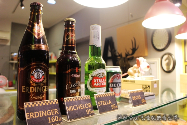 FAW瘋玩：東區批薩『FAW瘋玩』外帶/單片35元起/捷運忠孝敦化平價美食