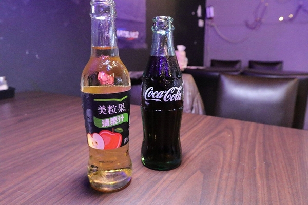 IN9 飲酒串燒：【新北市食記】IN9飲酒串燒Bar聖誕活動推出消費滿999即可抽禮物~下班或凌晨來串烤&飛鏢&酒吧以及宵夜和聊天的好去處