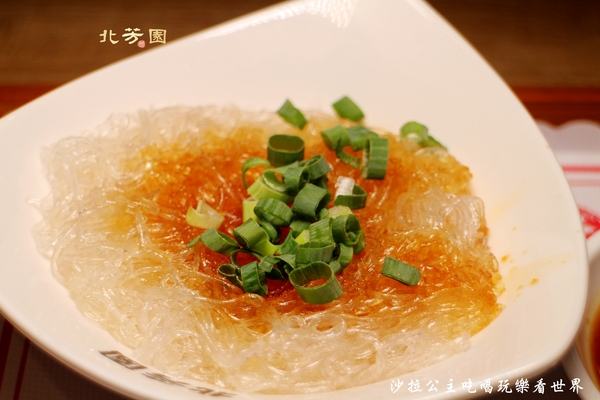 北芳園 專業精緻牛肉麵(信義店):台北牛肉麵『 北芳園精緻牛肉麵』觀光局/食上玩家指定必吃/捷運市政府站