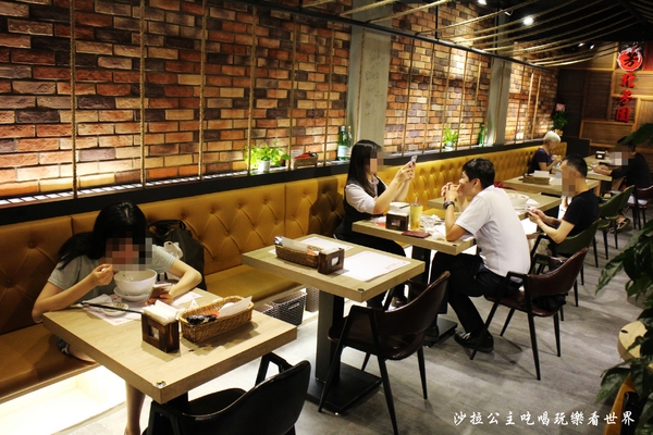 北芳園 專業精緻牛肉麵(信義店):台北牛肉麵『 北芳園精緻牛肉麵』觀光局/食上玩家指定必吃/捷運市政府站