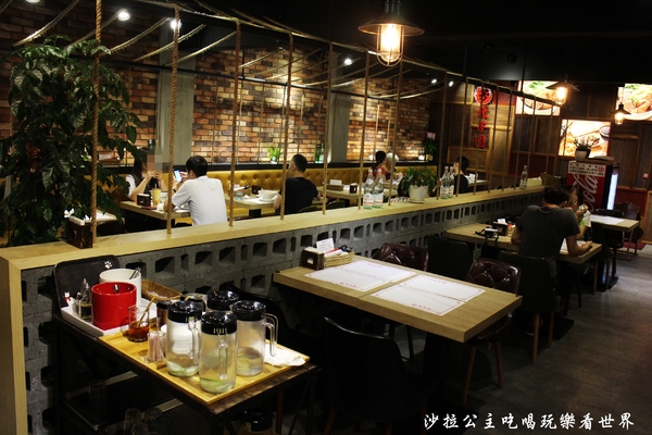 北芳園 專業精緻牛肉麵(信義店):台北牛肉麵『 北芳園精緻牛肉麵』觀光局/食上玩家指定必吃/捷運市政府站