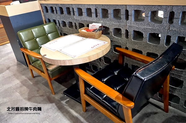 北芳園 專業精緻牛肉麵(信義店):【台北牛肉麵】台北旅遊觀光局指定台北必吃牛肉麵餐廳 / 食尚玩家推薦 ✿✿ 北芳園 專業精緻牛肉麵 ✿✿(完整菜單)