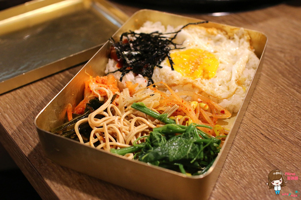 韓老大 韓式烤肉 海鮮九層塔 한으뜸：【食記】台北東區 韓老大한으뜸 海鮮九層塔 韓式料理 春川炒雞人參雞烤肉烤雞 打卡送韓國哈密瓜雪糕