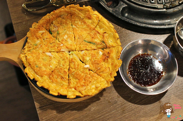 韓老大 韓式烤肉 海鮮九層塔 한으뜸：【食記】台北東區 韓老大한으뜸 海鮮九層塔 韓式料理 春川炒雞人參雞烤肉烤雞 打卡送韓國哈密瓜雪糕