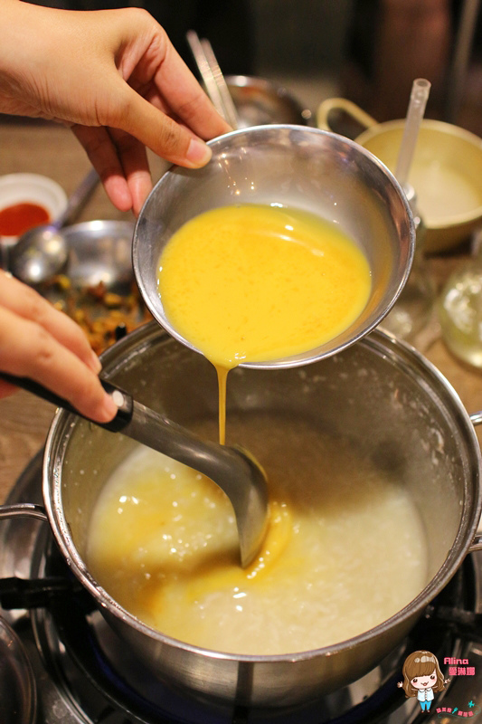 韓老大 韓式烤肉 海鮮九層塔 한으뜸：【食記】台北東區 韓老大한으뜸 海鮮九層塔 韓式料理 春川炒雞人參雞烤肉烤雞 打卡送韓國哈密瓜雪糕