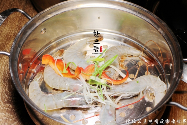 韓老大 韓式烤肉 海鮮九層塔 한으뜸：東區韓式料理『韓老大 韓式烤肉 海鮮九層塔 한으뜸』捷運忠孝復興站