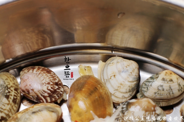 韓老大 韓式烤肉 海鮮九層塔 한으뜸：東區韓式料理『韓老大 韓式烤肉 海鮮九層塔 한으뜸』捷運忠孝復興站