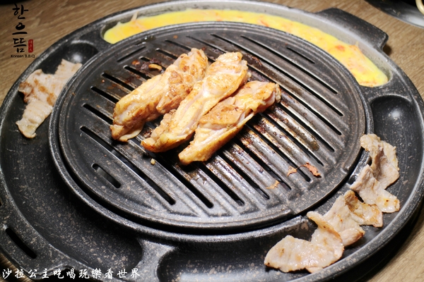 韓老大 韓式烤肉 海鮮九層塔 한으뜸：東區韓式料理『韓老大 韓式烤肉 海鮮九層塔 한으뜸』捷運忠孝復興站