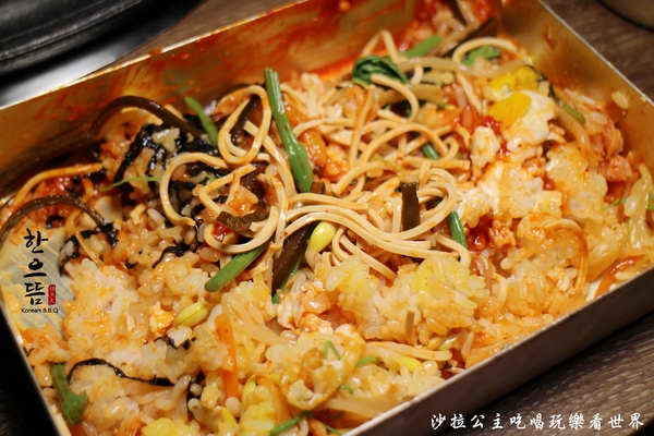 韓老大 韓式烤肉 海鮮九層塔 한으뜸：東區韓式料理『韓老大 韓式烤肉 海鮮九層塔 한으뜸』捷運忠孝復興站