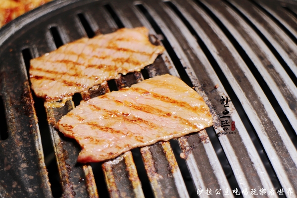 韓老大 韓式烤肉 海鮮九層塔 한으뜸：東區韓式料理『韓老大 韓式烤肉 海鮮九層塔 한으뜸』捷運忠孝復興站