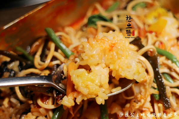 韓老大 韓式烤肉 海鮮九層塔 한으뜸：東區韓式料理『韓老大 韓式烤肉 海鮮九層塔 한으뜸』捷運忠孝復興站