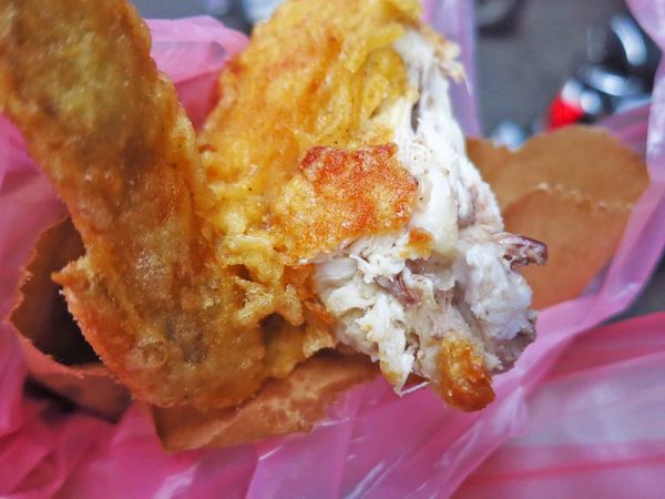 【板橋美食】福德街炸雞-超人氣排隊炸雞店