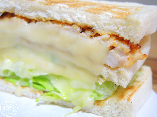 明治時期碳烤土司:呷飽祙【台北松山・明治時期碳烤吐司】超夯的碳烤吐司又一家