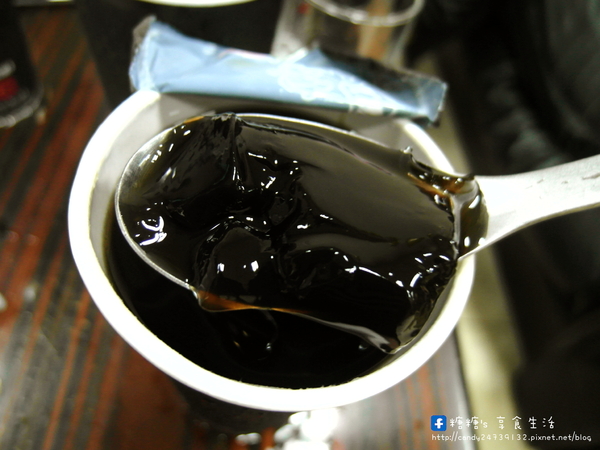 日出客棧(西屯逢甲店):〖台中│美食〗日出客棧(西屯逢甲店) ❤ 堅持使用高單價原物料,牧場百分之百鮮乳,新鮮現榨一整顆檸檬,新鮮美味一喝就知道!!