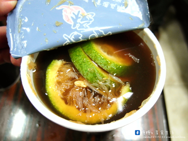 日出客棧(西屯逢甲店):〖台中│美食〗日出客棧(西屯逢甲店) ❤ 堅持使用高單價原物料,牧場百分之百鮮乳,新鮮現榨一整顆檸檬,新鮮美味一喝就知道!!