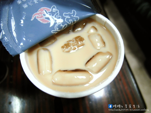 日出客棧(西屯逢甲店):〖台中│美食〗日出客棧(西屯逢甲店) ❤ 堅持使用高單價原物料,牧場百分之百鮮乳,新鮮現榨一整顆檸檬,新鮮美味一喝就知道!!